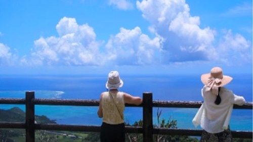 Read more about the article 오키나와 10월 날씨, 비, 태풍 주기, 복장, 심카드 할인, 항공료, 호텔 가격 23년