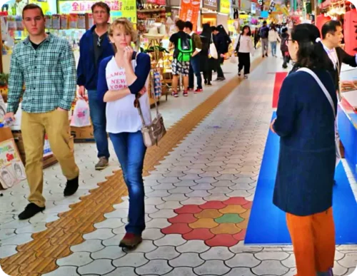 Read more about the article 오키나와 3월 날씨, 비 강수량,  복장, 물 온도, 이심 할인, 항공료, 숙박 가격