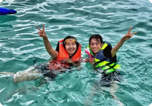 Read more about the article 보라카이 11월 날씨, 우기 비, 태풍, 옷차림,  이심 가격,  호핑투어 정보