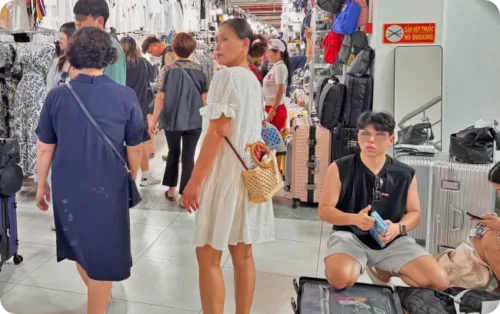 Read more about the article 베트남 짝퉁 시장 5곳,  나트랑 짝퉁 시장, 담 시장, 가격 흥정 방법, 쇼핑 품목