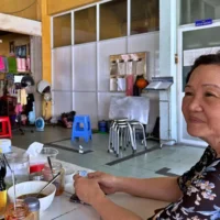 나트랑 시장,  쏨 모이 전통  시장, 맛집,  위치, 모조품 시장, 나이트 마켓