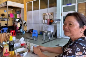 나트랑 시장,  쏨 모이 전통  시장, 맛집,  위치, 모조품 시장, 나이트 마켓